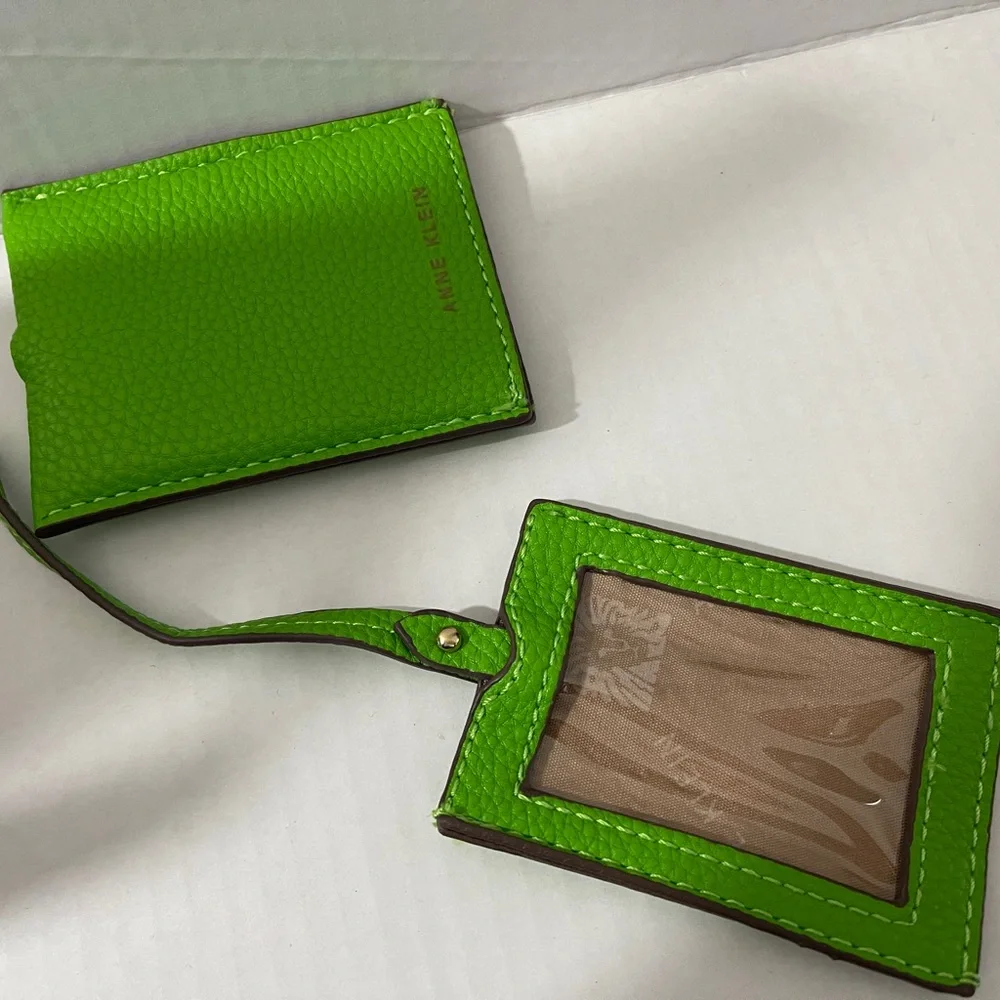 Anne Klein‎ Monogram Tote w/ Green Trim & ID Wallet | Zip Top